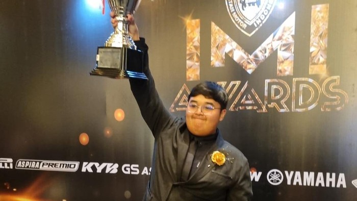 Firenze Akello menjuarai Kelas Pro Kejurnas Drift 2024.. Juara Nasional Drift 2024