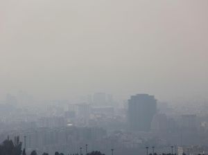 Potret Teheran Berselimut Kabut Asap Pekat