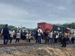 Mobil Tertabrak KA di Pelintasan Tanpa Palang di Prabumulih, 1 Orang Tewas