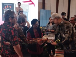 Todung Mulya Lubis Luncurkan Buku, Megawati hingga Ganjar Hadir