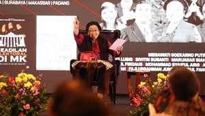 Megawati Sendiri yang Tanda Tangani Pemecatan Jokowi, Gibran, dan Bobby