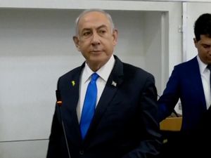 Video Sesumbar Netanyahu: Kami Menguasai Langit di Atas Teheran Video Sesumbar Netanyahu: Kami Menguasai Langit di Atas Teheran