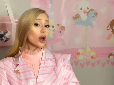 Potret Influencer yang Diblokir Tiktok karena Terobsesi Mirip Ariana Grande