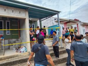 Pasutri Asal Sumbar Gantung Diri di Merangin, Tinggalkan Wasiat Pasutri Asal Sumbar Gantung Diri di Merangin, Tinggalkan Wasiat