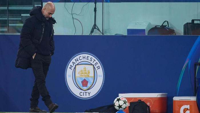 TURIN, ITALY - DECEMBER 11: Josep Guardiola, Head Coach of Manchester City looks on during the UEFA Champions League 2024/25 League Phase MD6 match between Juventus and Manchester City at Juventus Stadium on December 11, 2024 in Turin, Italy. (Photo by Emmanuele Ciancaglini/Ciancaphoto Studio/Getty Images)