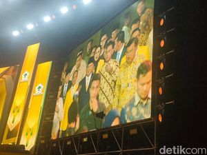 Prabowo-Gibran Hadiri Puncak HUT Ke-60 Golkar di Sentul Bogor