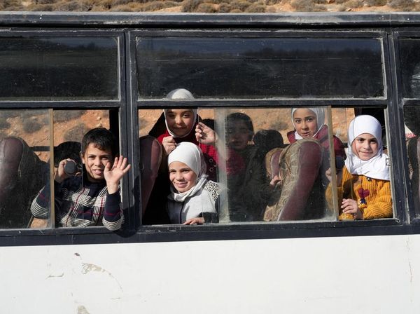 Ratusan Pengungsi Suriah Pulang Usai Rezim Assad Tumbang