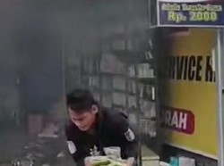 Viral Toko Ponsel di Medan Diduga Dijarah Warga Saat Kebakaran
