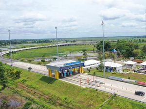 2 Ruas Tol Sumatera Diskon Tarif 10% saat Nataru 2 Ruas Tol Sumatera Diskon Tarif 10% saat Nataru