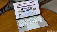 Wujud Menggoda Asus Zenbook S 14 OLED, Laptop Powerful Nan Stylish
