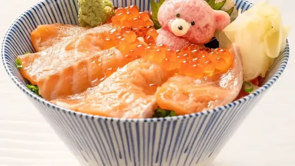 Gemas! Resto Sushi Ini Hadirkan Tema Menu Serba Beruang
