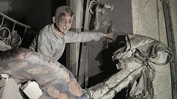 Kejam! Israel Bom Kantor Pos Tempat Pengungsi Gaza Berlindung