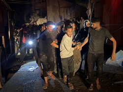 Video Israel Serang Kantor Pos Gaza, 30 Orang Tewas!