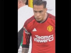 Antony adalah salah satu pemain pengganti di pertengahan babak kedua, tepat sebelum MU bangkit. Kayak supersub nih. Foto: dok. Internet/X (Twitter)