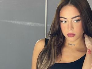 Potret Rapper Cantik yang Disebut Pacar Baru Enzo Fernandez Potret Rapper Cantik yang Disebut Pacar Baru Enzo Fernandez