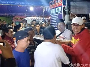 Tiba di Maros, Jenazah Dirtek PSM Syamsuddin Batola Disambut Tangis Keluarga Tiba di Maros, Jenazah Dirtek PSM Syamsuddin Batola Disambut Tangis Keluarga