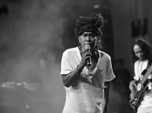 Marapu, Melawan dengan Musik Reggae Marapu, Melawan dengan Musik Reggae