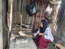 Lama Hidup dalam Gelap, Warga Belitung Ini Kini Terang Benderang