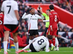 Liverpool Vs Fulham: 10 Pemain Si Merah Tertinggal 0-1 di Babak I Liverpool Vs Fulham: 10 Pemain Si Merah Tertinggal 0-1 di Babak I