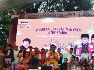 Syukuran Bareng Relawan, Pramono Kenang Elektabilitas 0,1% di Awal Pilkada