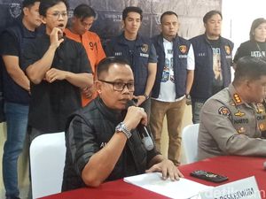 Begini Tampang Datuk Penganiaya Mahasiswa Koas, Kini Pakai Baju Tahanan Begini Tampang Datuk Penganiaya Mahasiswa Koas, Kini Pakai Baju Tahanan