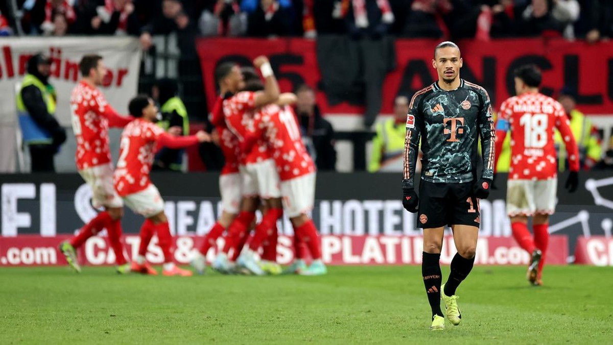 Bayern Munich tumbang 1-2 dari Mainz 05 di pekan ke-14 Liga Jerman. (Foto: Alex Grimm/Getty Images)