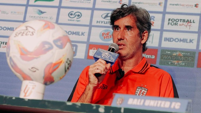 Pelatih Bali United Stefano Teco Cugurra.Â (Foto: Dok. Bali United Official)
