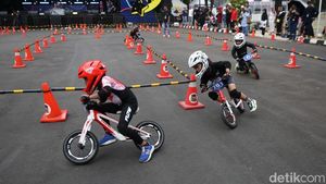 Potret Seru Balita Balapan Pushbike di HUT Transmedia