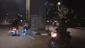 Video: Momen Pembalap Liar di Makassar Kocar-kacir Dikejar Polisi Video: Momen Pembalap Liar di Makassar Kocar-kacir Dikejar Polisi
