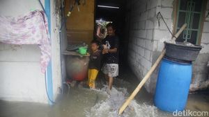 Banjir Rob di Pelabuhan Sunda Kelapa Sempat Masuk ke Rumah Warga