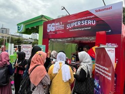 Video: Berburu Makanan Enak di HUT ke-23 Transmedia