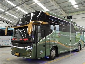 Bus Baru PO ALS Meluncur dari Garasi Laksana, Mewah Banget Sih Ini Bus Baru PO ALS Meluncur dari Garasi Laksana, Mewah Banget Sih Ini