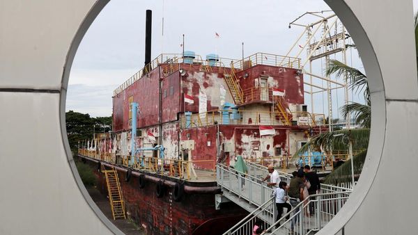 Melihat Situs Wisata Bencana Tsunami di Aceh