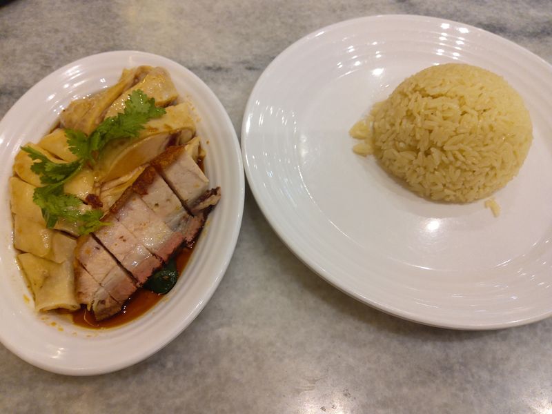 Pesan Air Es Saat Makan di Restoran, Pembeli Ini Kesal Ditagih Rp 14 Ribu