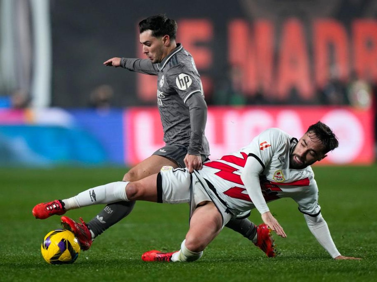 Real Madrid ditahan Rayo Vallecano 3-3 di lanjutan LaLiga. (Foto: Diego Souto/Getty Images)