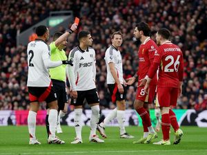 Liverpool Seri, Slot Enggan Salahkan Robertson Usai Dikartu Merah Liverpool Seri, Slot Enggan Salahkan Robertson Usai Dikartu Merah