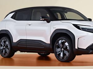 Ini Dia Calon Mobil Listrik Toyota Kembaran Suzuki e Vitara