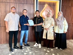 Pemerataan Sinyal, Andre Rosiade dan Bupati Terpilih Solok Temui Dirut Telkomsel