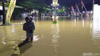 Banjir Melanda Jalan Nasional Trenggalek-Tulungagung