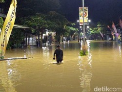 Jalan Nasional Trenggalek-Tulungagung Terendam Banjir