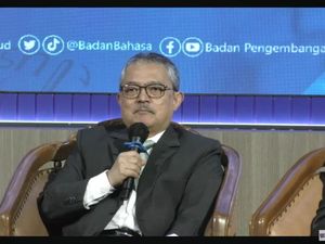 KBBI Tembus 200 Ribu Kata, Dihimpun Pakai AI dan Dicek Penutur di Indonesia KBBI Tembus 200 Ribu Kata, Dihimpun Pakai AI dan Dicek Penutur di Indonesia