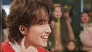 7 Potret Jerry Yan Nyanyi Lagu Ost Meteor Garden, Ketampanannya Bikin Meleleh