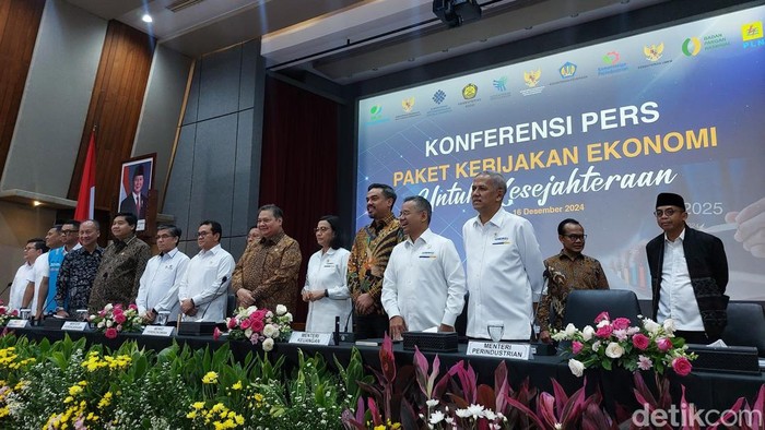 Konferensi Pers Paket Kebijakan Ekonomi Konferensi Pers Paket Kebijakan Ekonomi