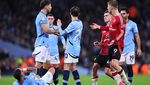 Momen Adu Jidat Kyle Walker Vs Rasmus Hojlund