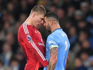Ferdinand Yakin Walker Bakal Minta Maaf ke Hojlund Ferdinand Yakin Walker Bakal Minta Maaf ke Hojlund