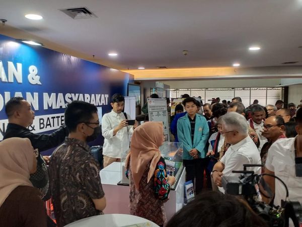 Mengintip Karya Keren Mahasiswa-Dosen di Pameran Vokasi Berinovasi 2024