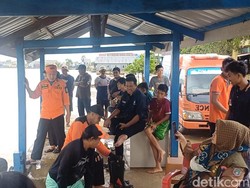 2 Nelayan Terombang-ambing di Perairan Pangkep gegara Kapal Mati Mesin
