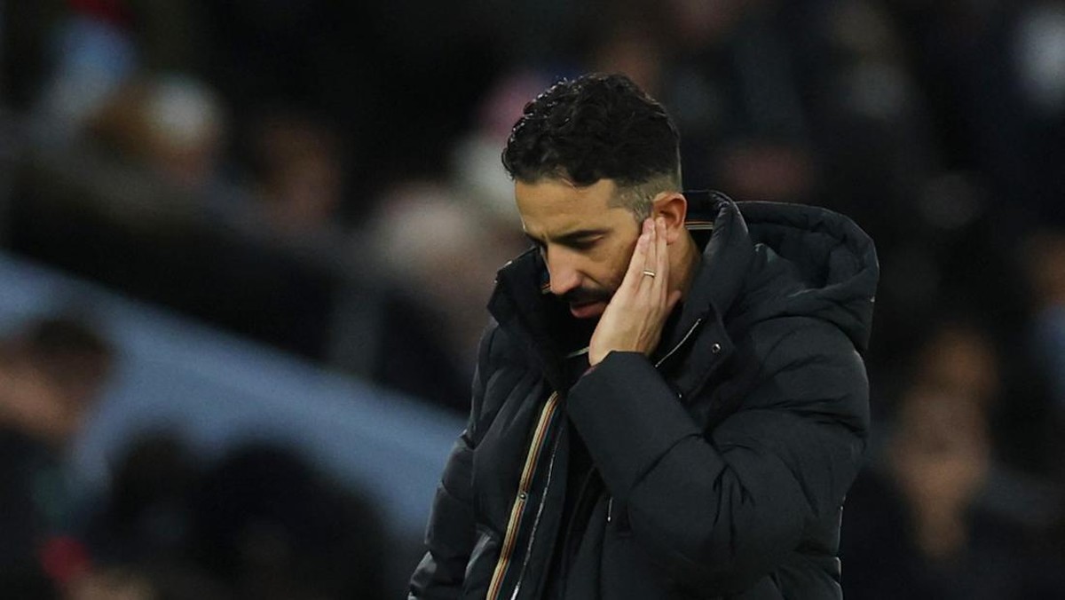 Ruben Amorim tak sabar bertemu Ruud van Nistelrooy. (Foto: REUTERS/Phil Noble)