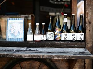 Bosan Liburan ke Jepang Itu-itu Saja? Bisa Coba Tur Wisata ke Pabrik Sake Bosan Liburan ke Jepang Itu-itu Saja? Bisa Coba Tur Wisata ke Pabrik Sake
