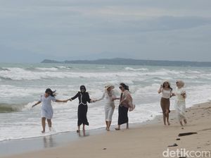 Polisi Imbau Pengelola Pantai di Lampung Perketat Aturan Berenang Polisi Imbau Pengelola Pantai di Lampung Perketat Aturan Berenang